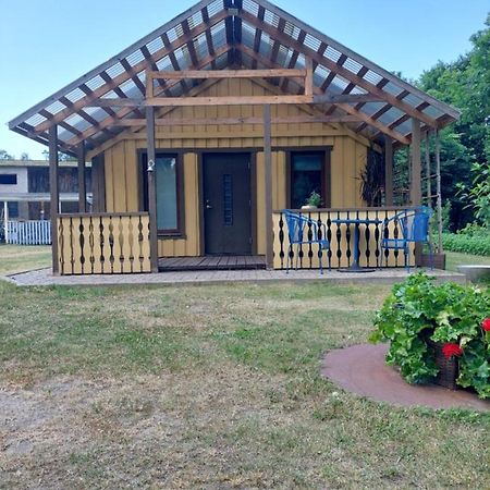 Vila Joekalda Kodumajutus Häädemeeste Exteriér fotografie